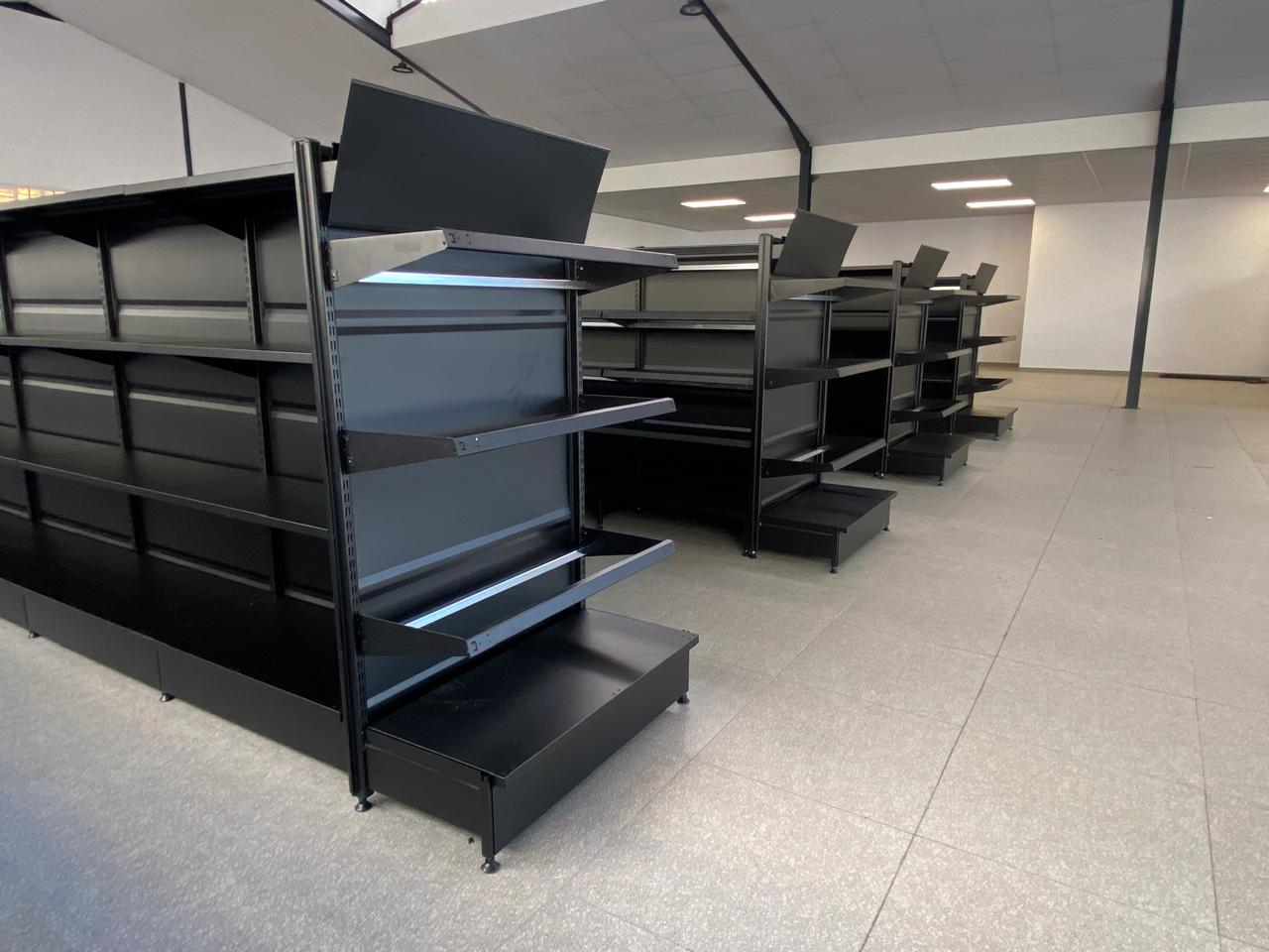 Retail Gondola Shelving